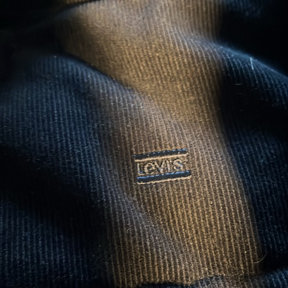 Size medium Levi’s corduroy navy jacket - Picture 4 of 6